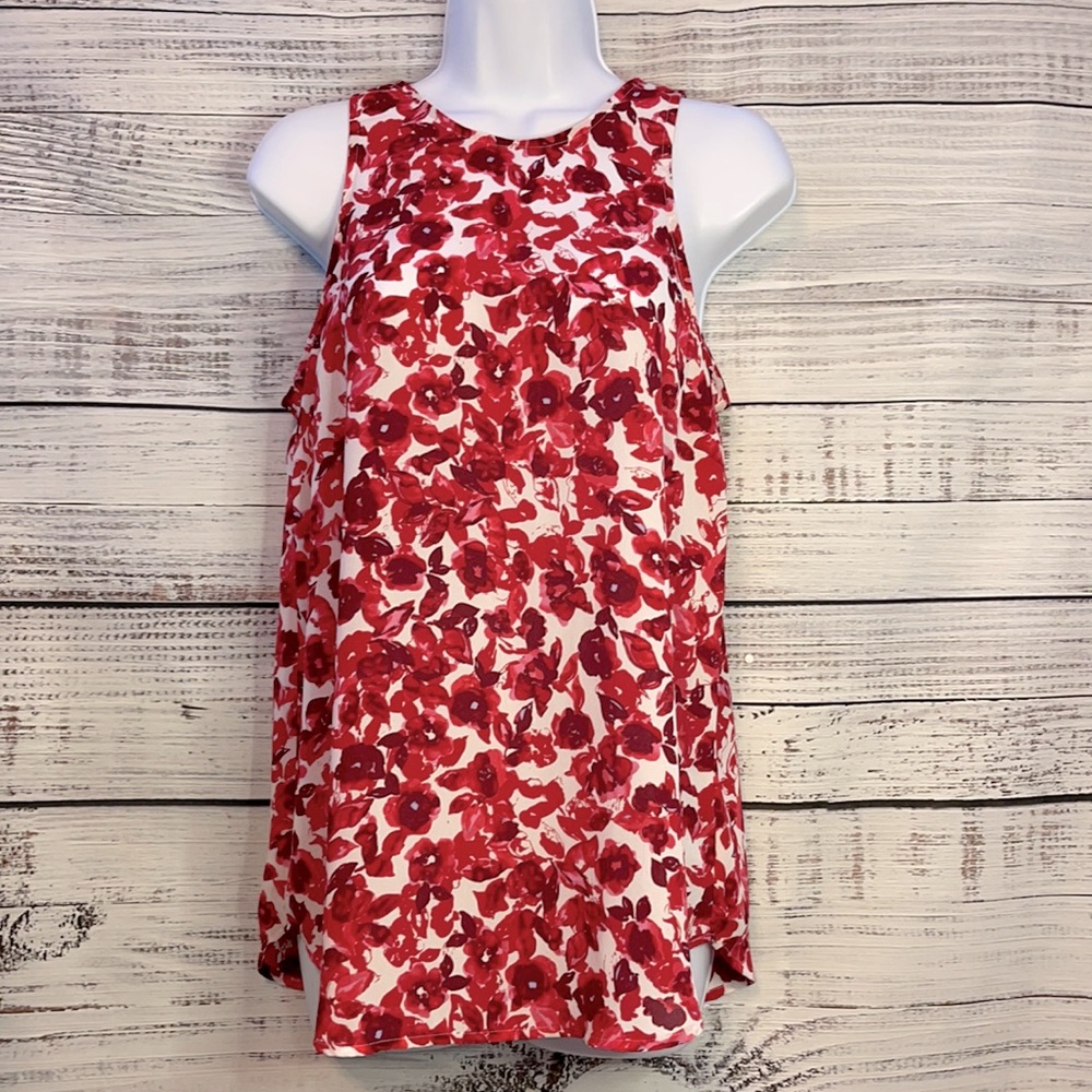 🔥 SALE Who What Wear Red Floral Sleeveless Tank Top | Small